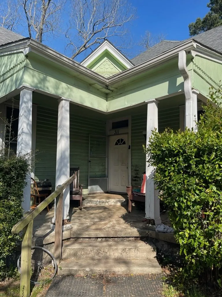 311 W Green Street Palestine, TX 75801