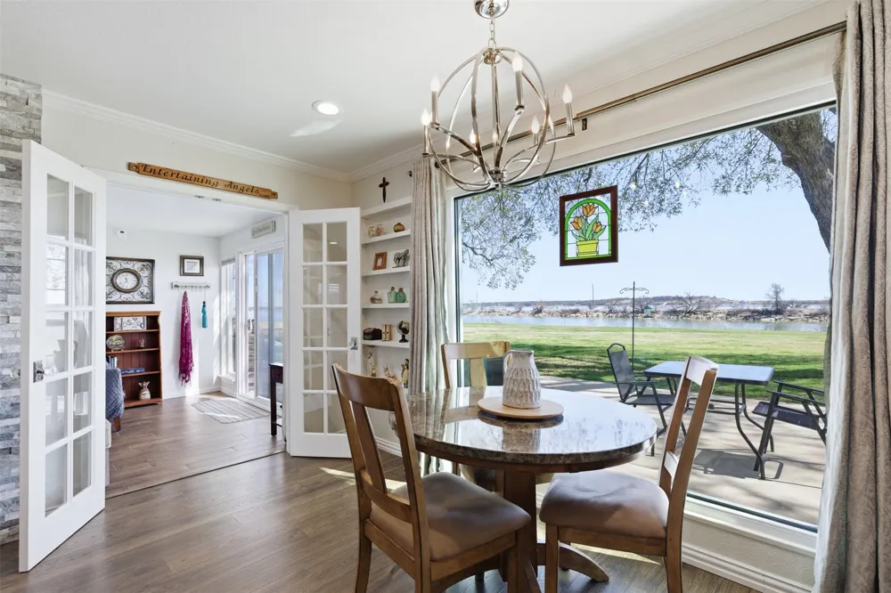 108 Harbor Drive #102 Runaway Bay, TX 76426