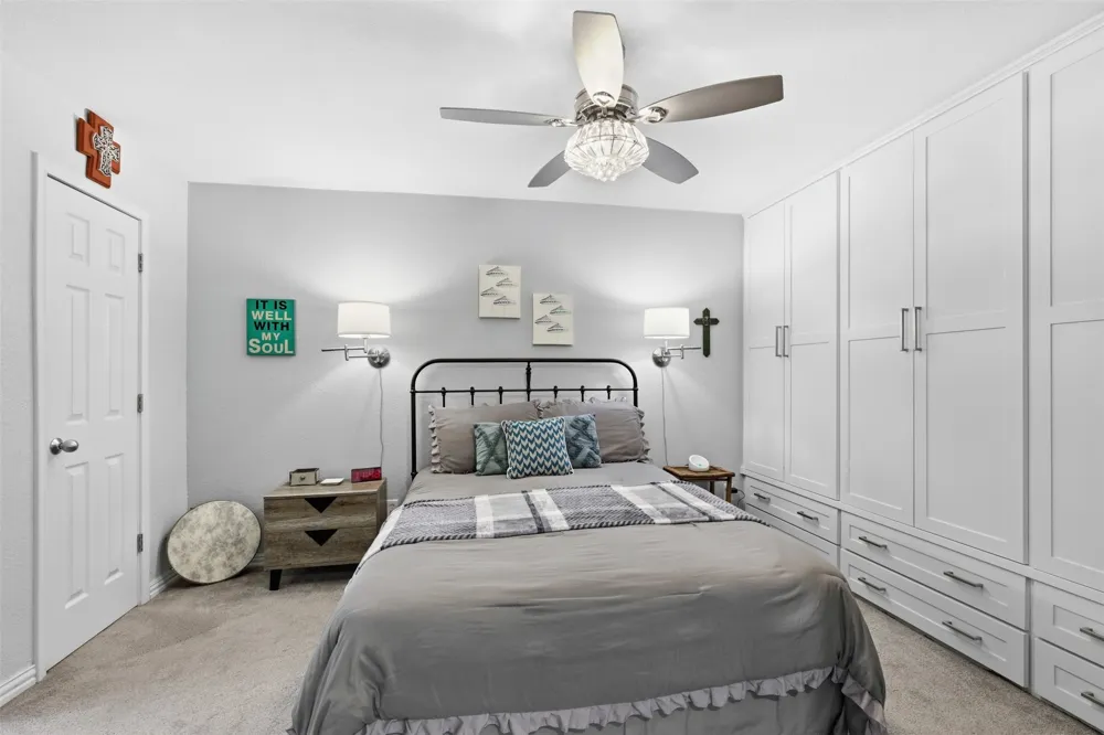 108 Harbor Drive #102 Runaway Bay, TX 76426
