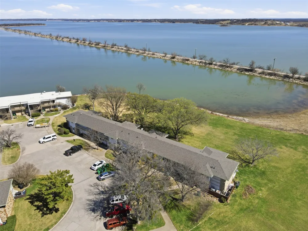 108 Harbor Drive #102 Runaway Bay, TX 76426
