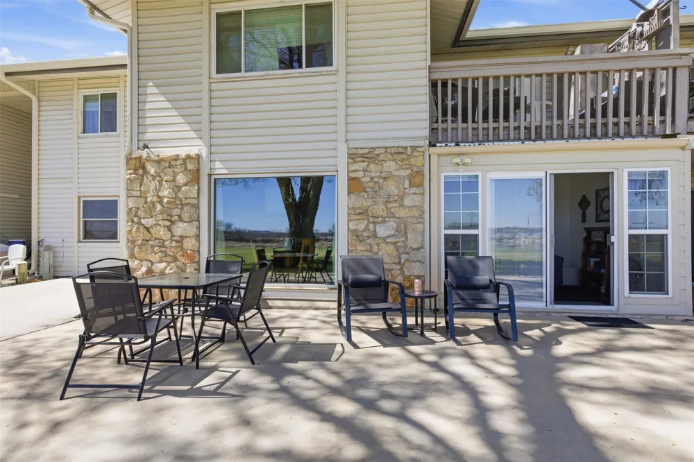 108 Harbor Drive #102 Runaway Bay, TX 76426