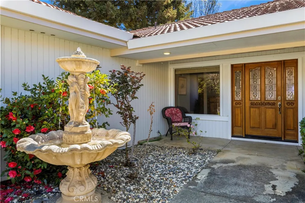 8581 Paradise Valley Boulevard Lucerne, CA 95458