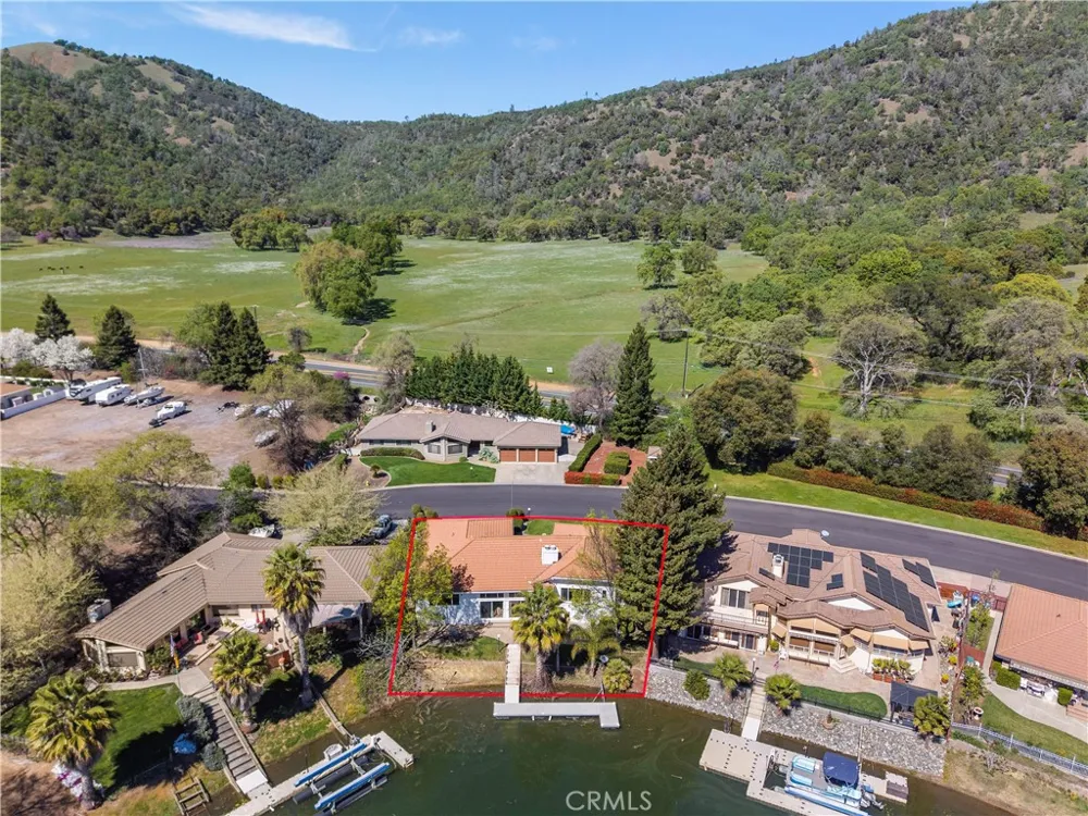 8581 Paradise Valley Boulevard Lucerne, CA 95458
