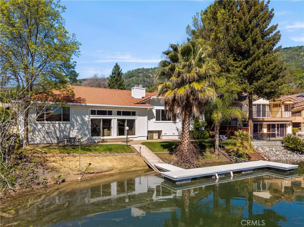 8581 Paradise Valley Boulevard Lucerne, CA 95458
