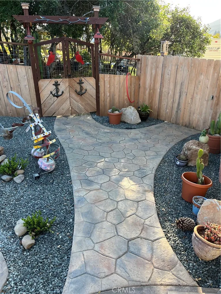 9786 Pinon Way Kelseyville, CA 95451