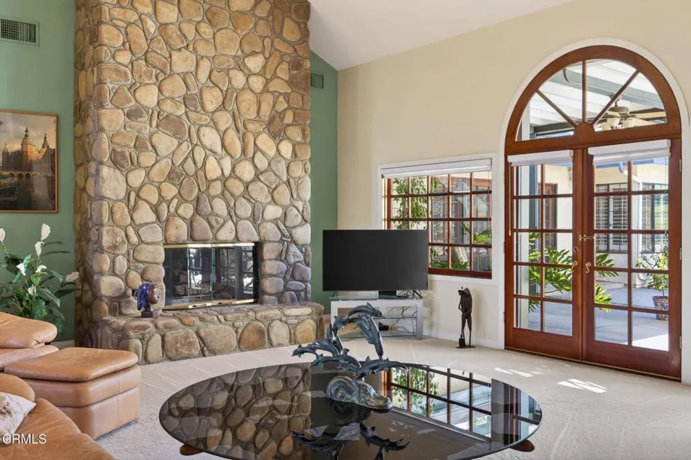 10995 Alto Court Oak View, CA 93022
