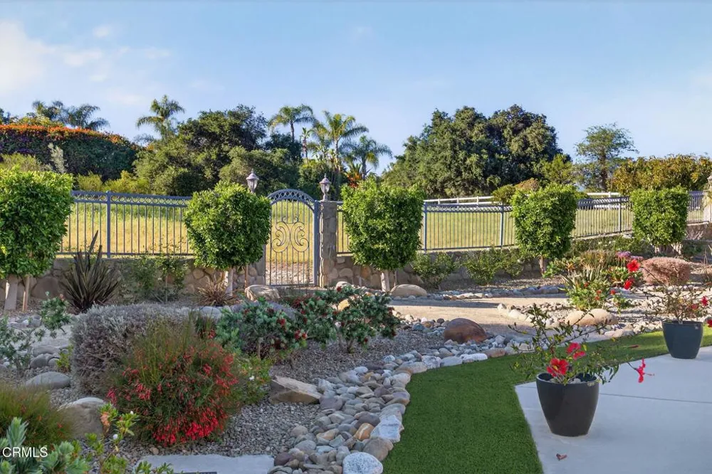 10995 Alto Court Oak View, CA 93022