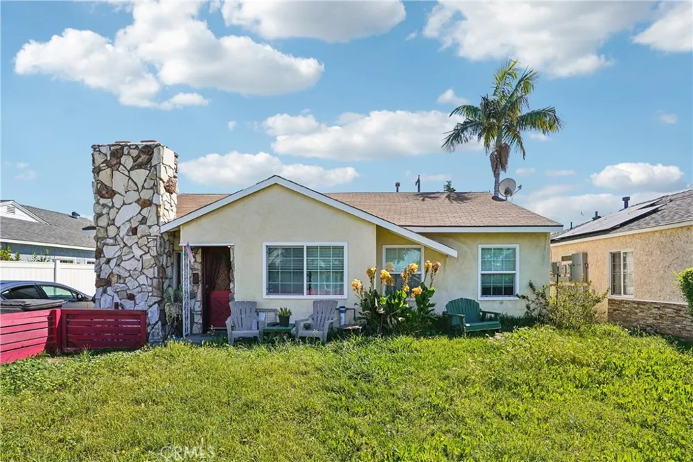 13932 Elmcroft Norwalk, CA 90650