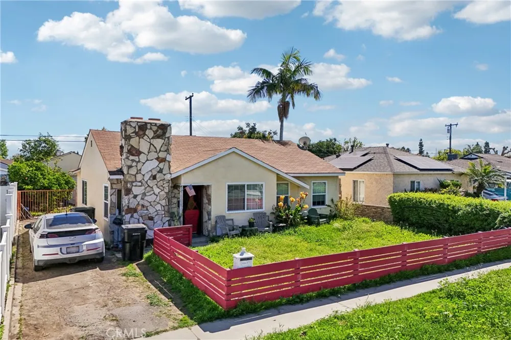 13932 Elmcroft Norwalk, CA 90650