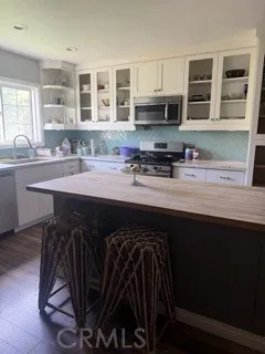 13932 Elmcroft Norwalk, CA 90650