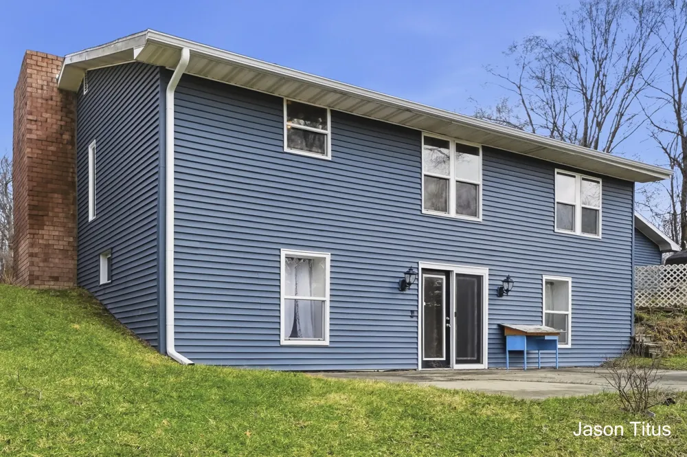 411 Hill Street Ionia, MI 48846