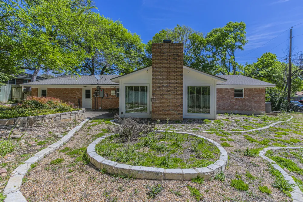 1808 Beal Street Belton, TX 76513