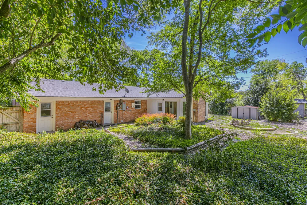 1808 Beal Street Belton, TX 76513