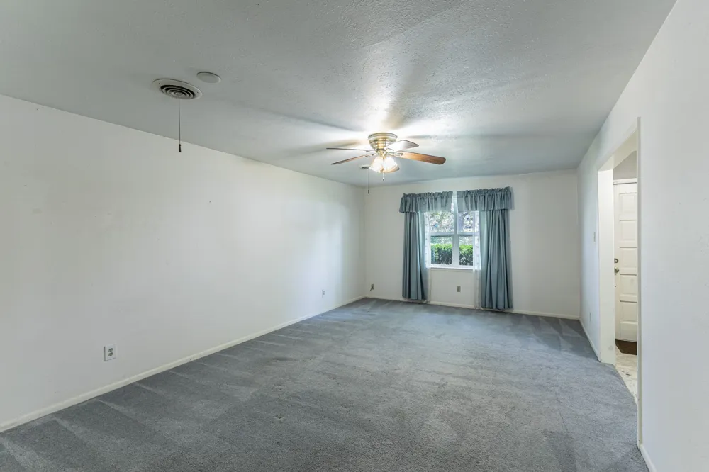 1808 Beal Street Belton, TX 76513