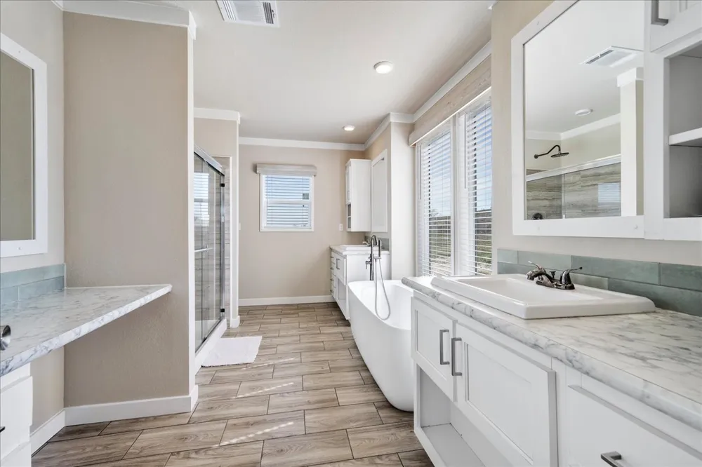 430 County Road 451 Coupland, TX 78615