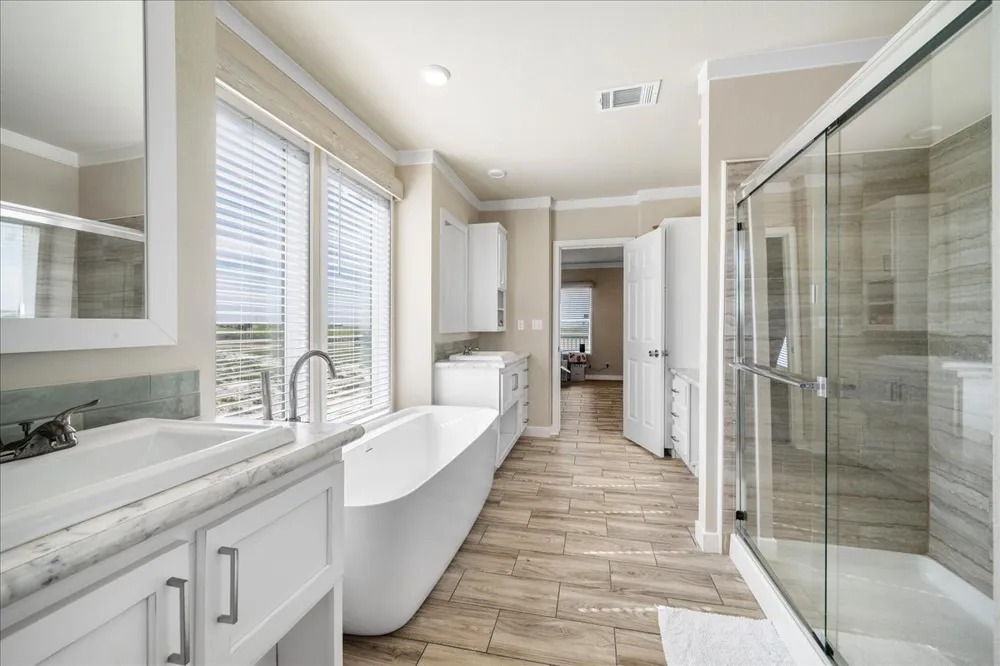 430 County Road 451 Coupland, TX 78615