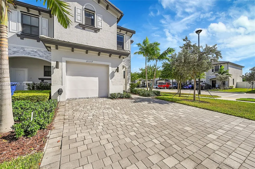 20357 NW 4th Path Miami Gardens, FL 33169