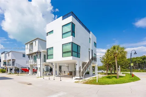 94825 Overseas Hwy 209