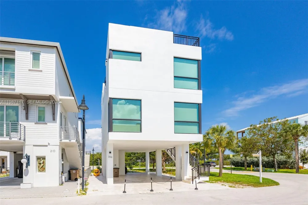 94825 Overseas Hwy 209 Key Largo, FL 33037