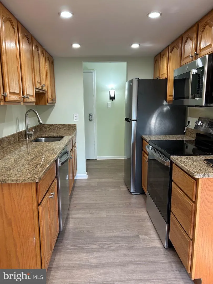 11609 STONEVIEW SQ #11C Reston, VA 20191