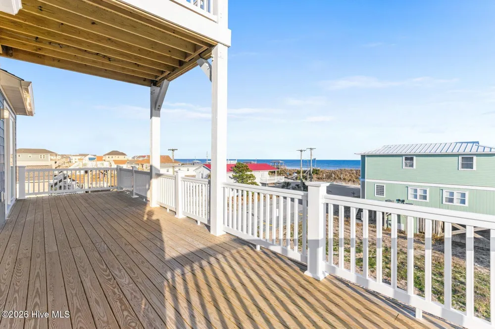 1826 New River Drive Surf City, NC 28445