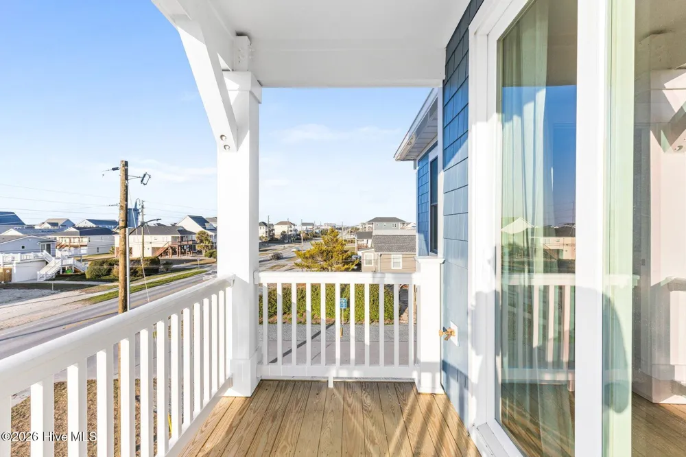 1826 New River Drive Surf City, NC 28445