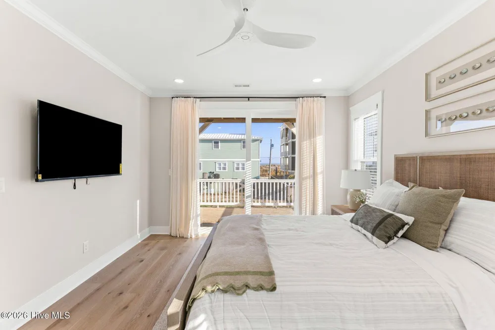 1826 New River Drive Surf City, NC 28445