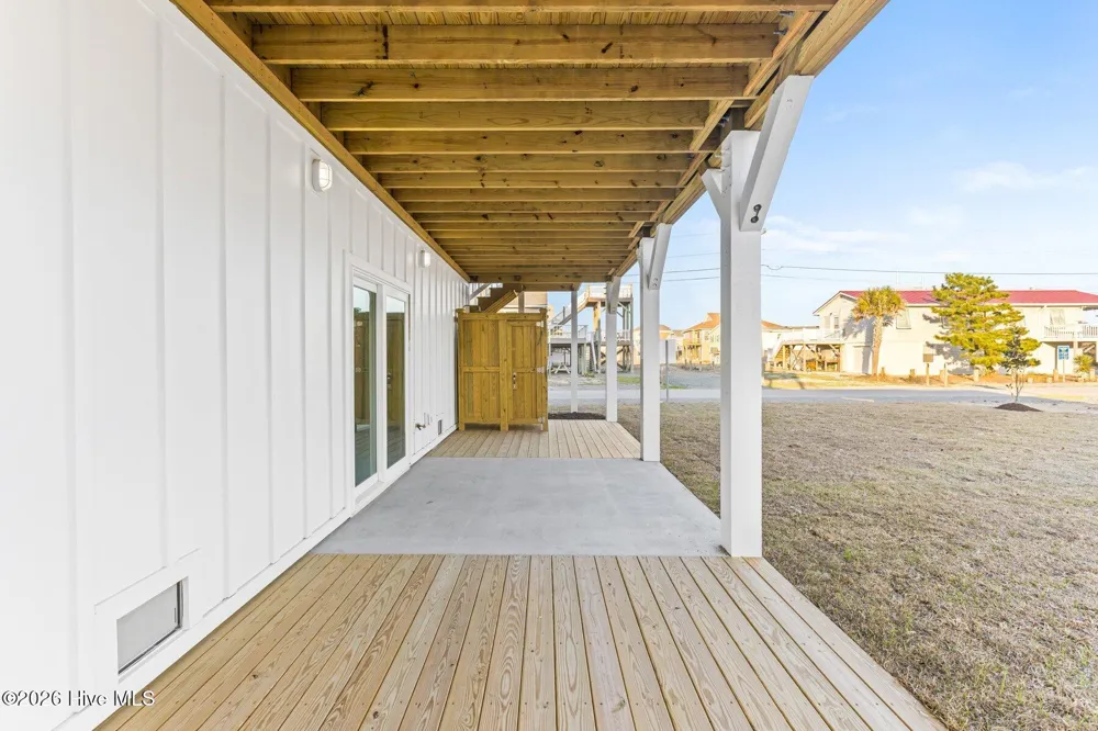 1826 New River Drive Surf City, NC 28445