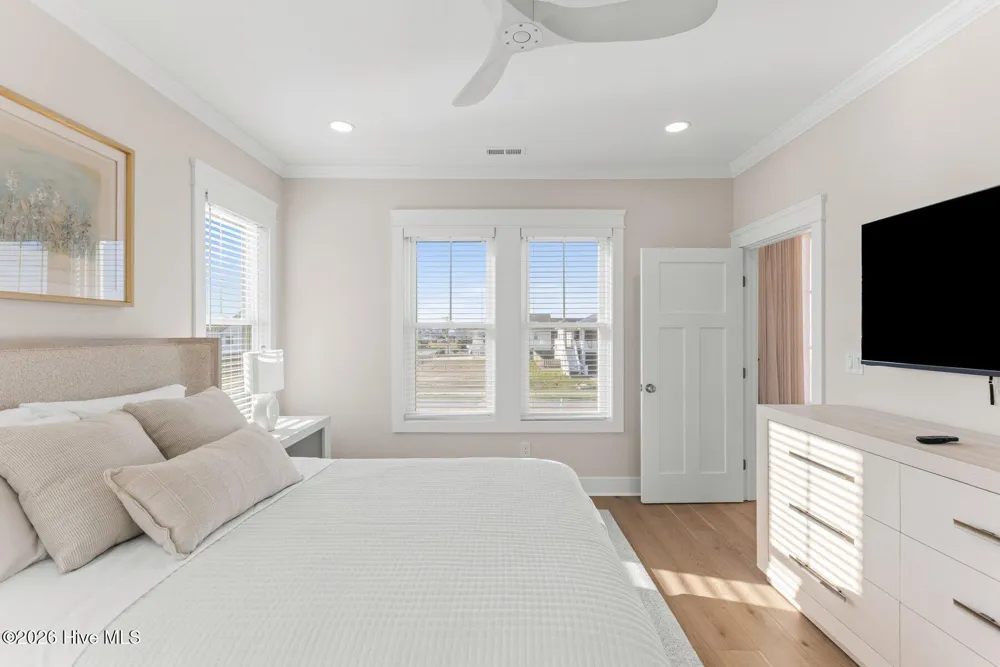 1826 New River Drive Surf City, NC 28445