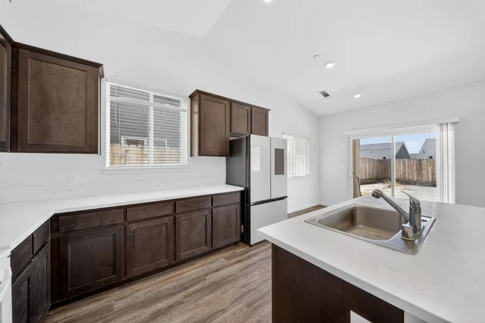 1108 Ventura Street Avenal, CA 93204