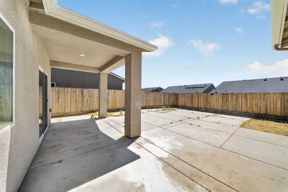 1108 Ventura Street Avenal, CA 93204