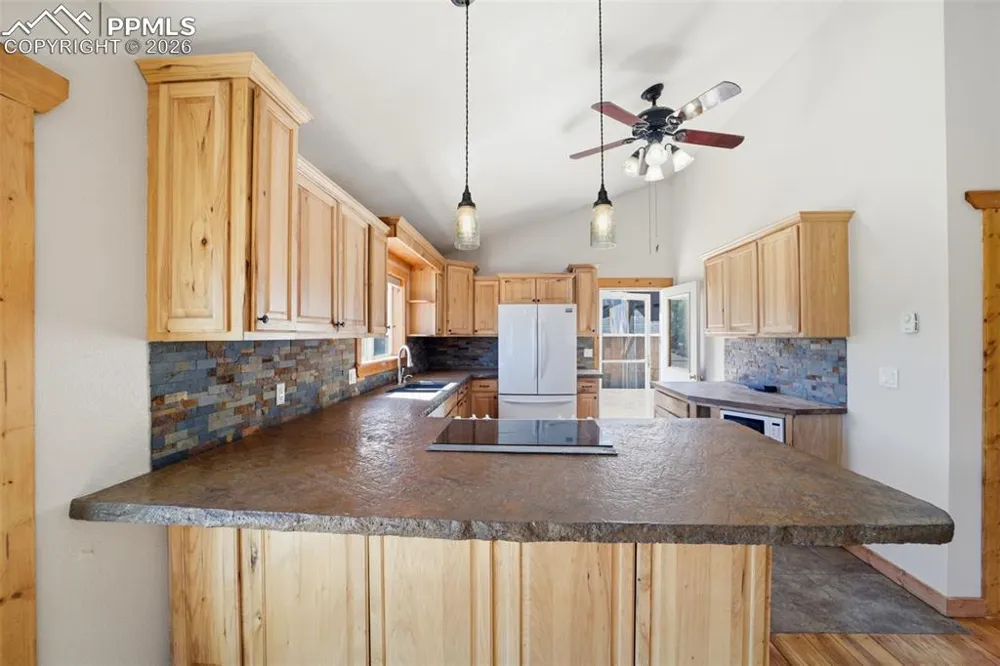 15635 County Road 143 Canon City, CO 81212