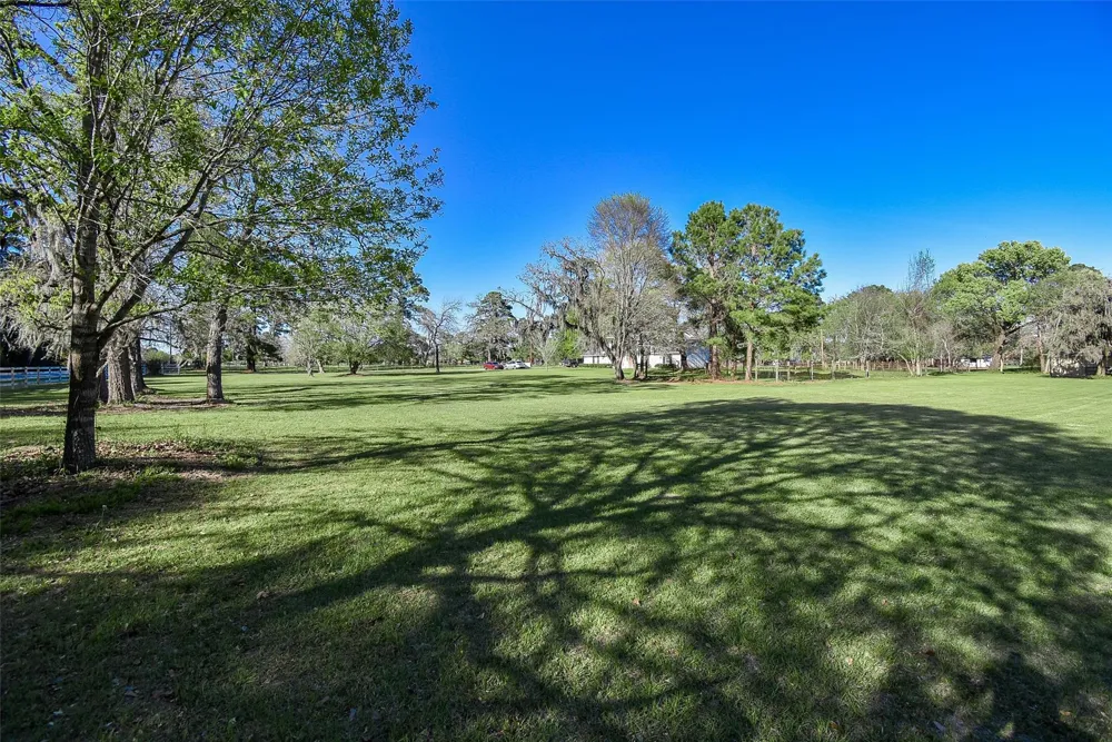 24640 Macedonia Road Hockley, TX 77447