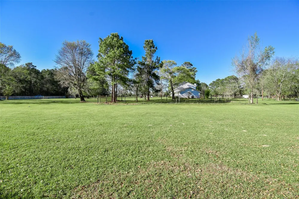 24640 Macedonia Road Hockley, TX 77447