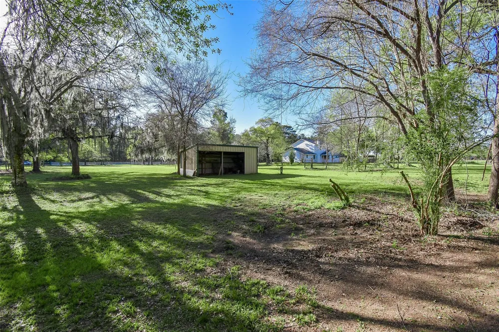 24640 Macedonia Road Hockley, TX 77447