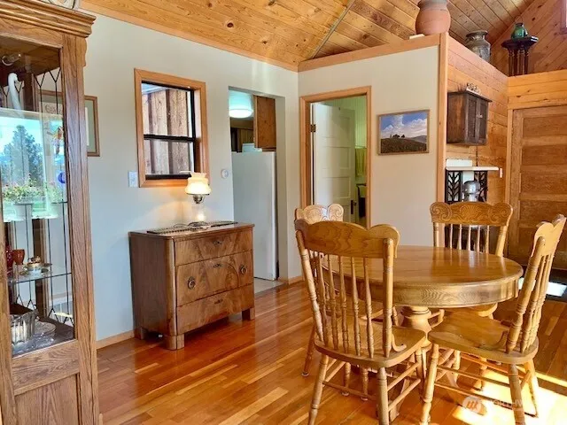 35 Low Ridge Road Malo, WA 99150