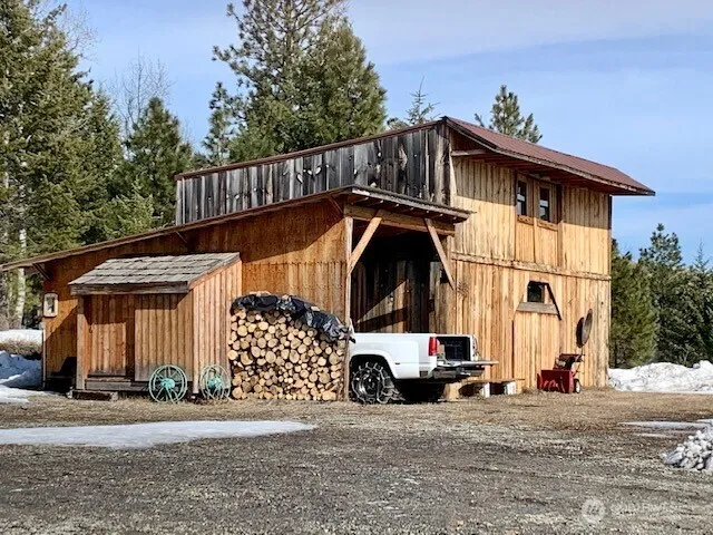 35 Low Ridge Road Malo, WA 99150