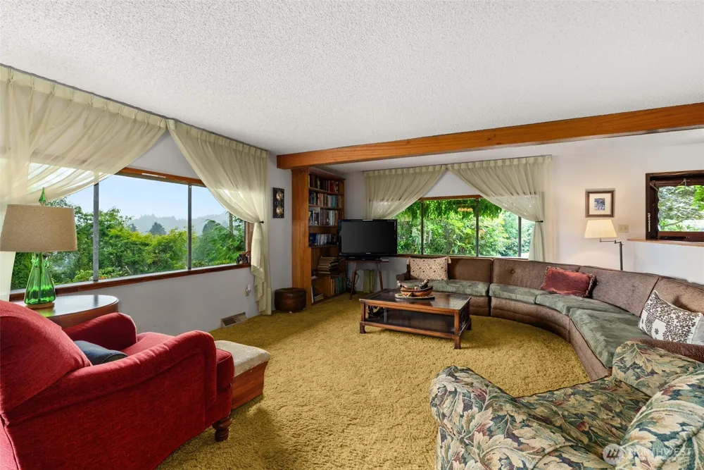 431 B STREET South Bend, WA 98586