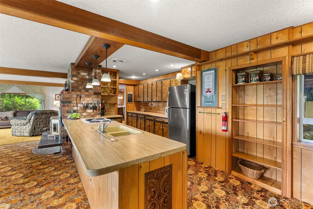 431 B STREET South Bend, WA 98586
