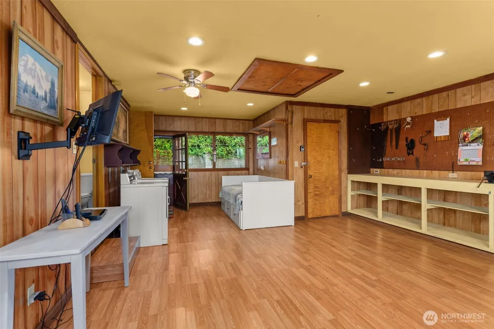 431 B STREET South Bend, WA 98586
