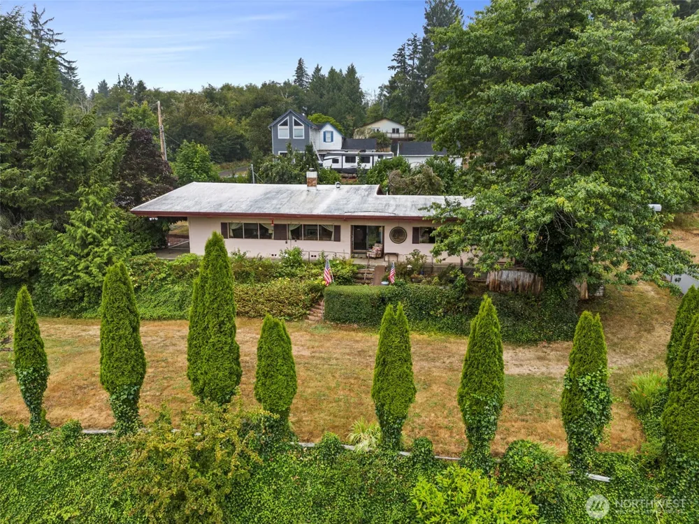 431 B STREET South Bend, WA 98586