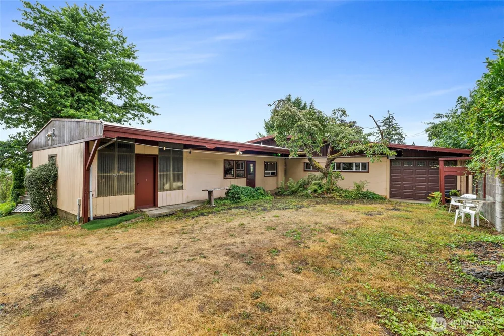 431 B STREET South Bend, WA 98586