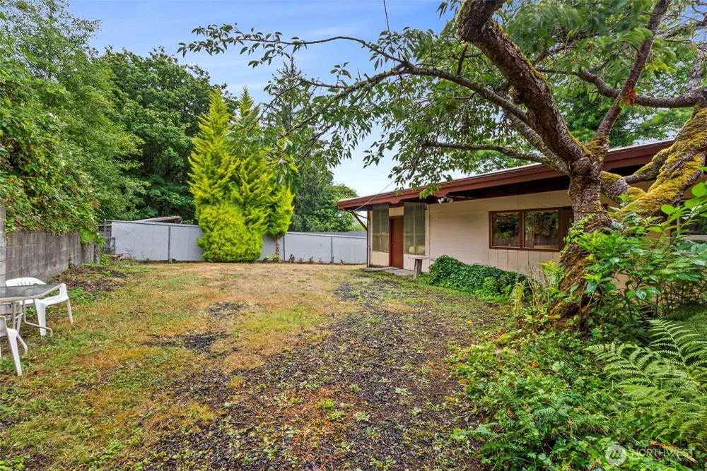 431 B STREET South Bend, WA 98586