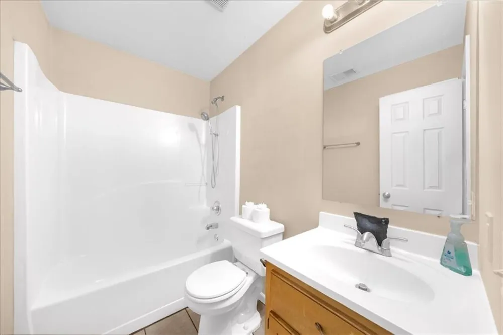 212 Whispering Pine Circle NE White, GA 30184