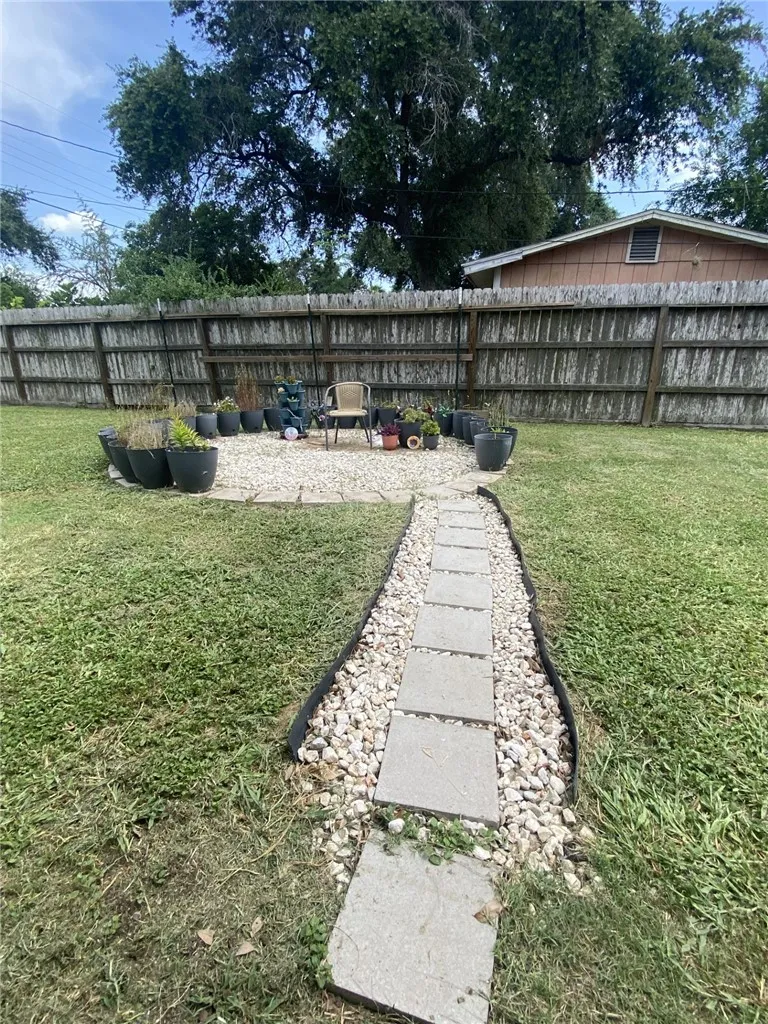 1601 Andrea Street Alice, TX 78332