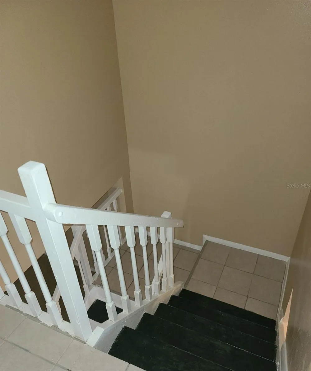 4916 SILVER OAKS VLG #E Orlando, FL 32808