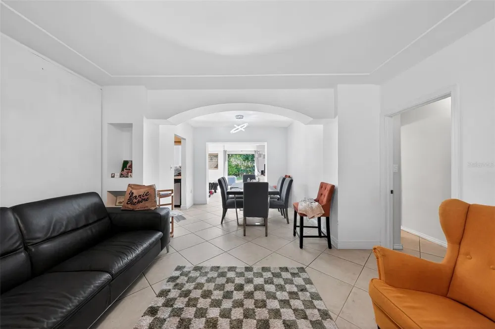 2131 BIARRITZ DRIVE Miami Beach, FL 33141