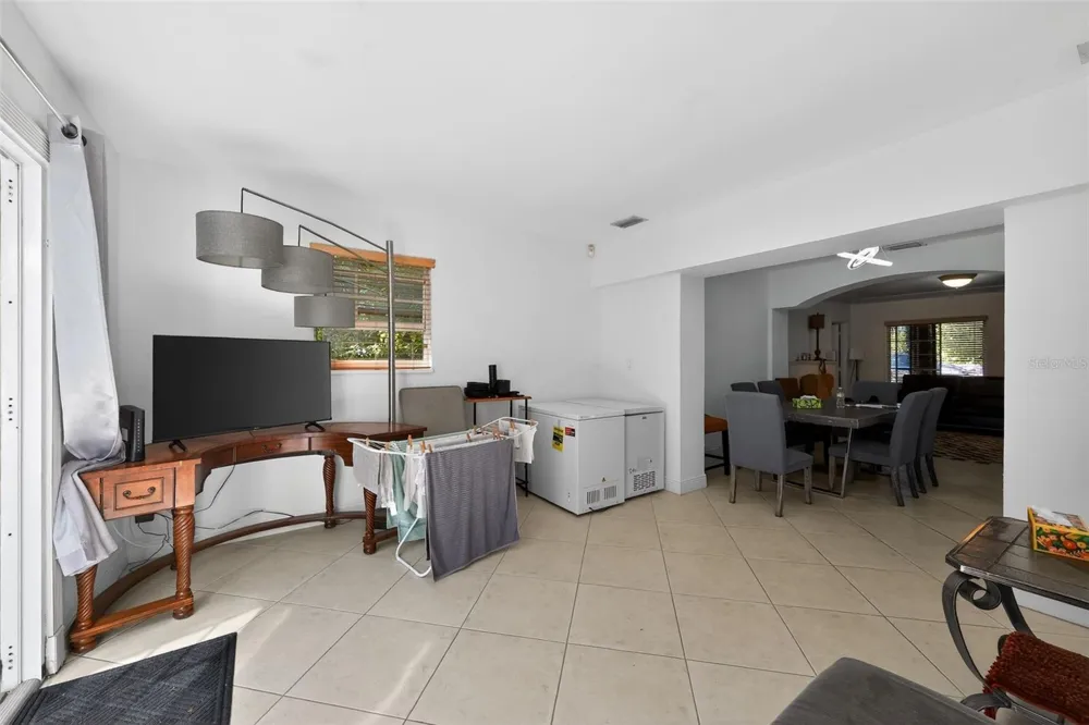 2131 BIARRITZ DRIVE Miami Beach, FL 33141