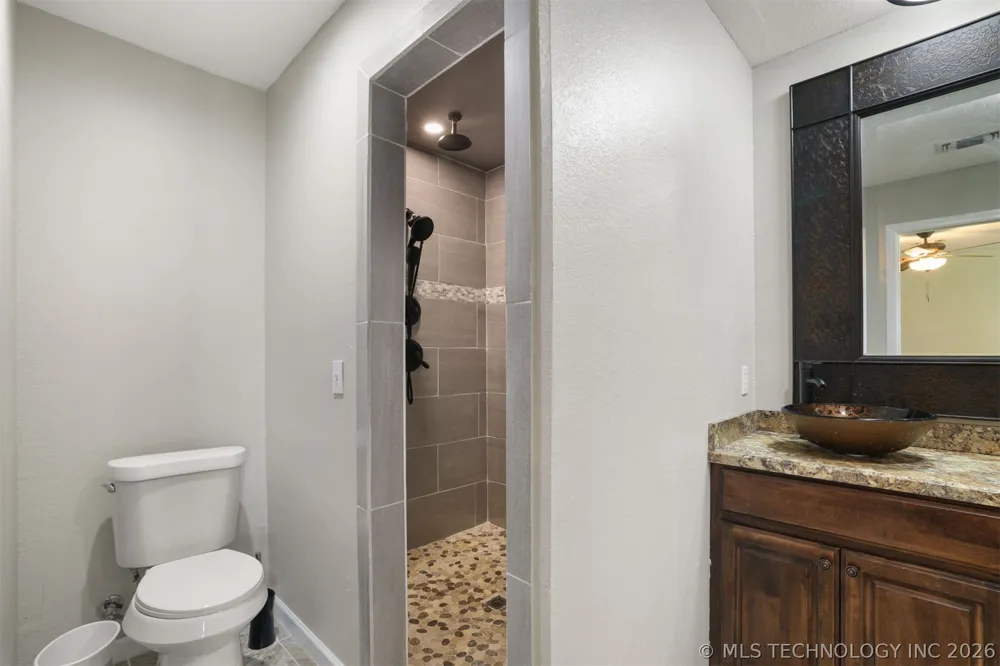 1180 4430 ROAD Valliant, OK 74764