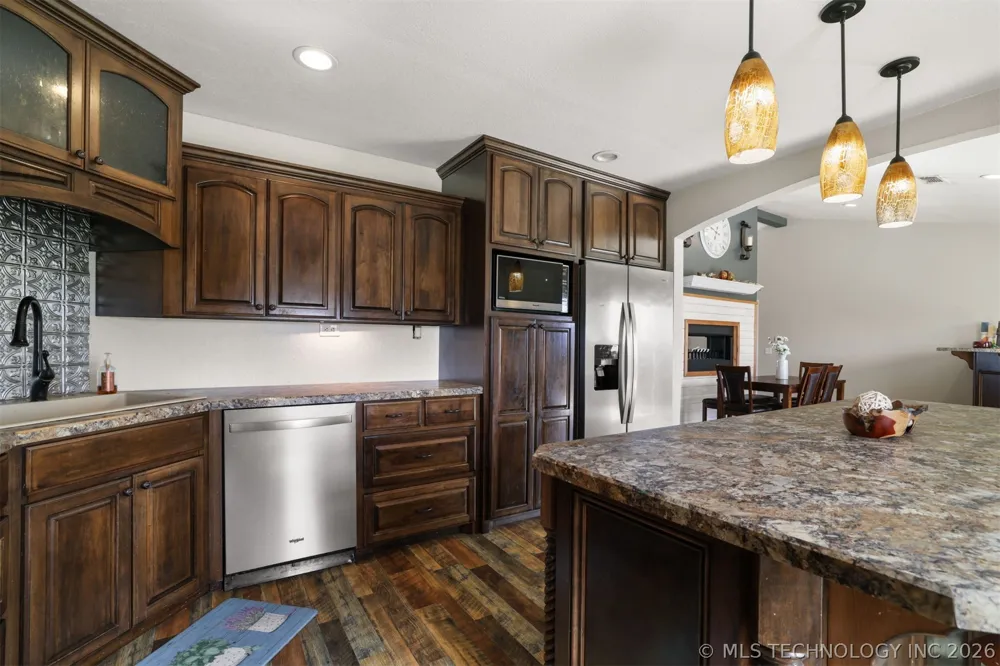 1180 4430 ROAD Valliant, OK 74764